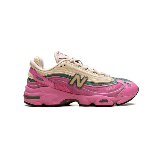 New Balance 1000 Pink